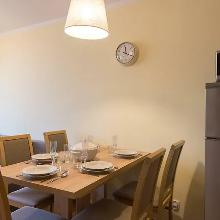 Na Urlop - Centrum - Przy Amfiteatrze - 500m Do Basenow *