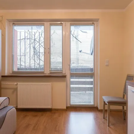 Na Urlop - Centrum - Przy Amfiteatrze - 500m Do Basenow *