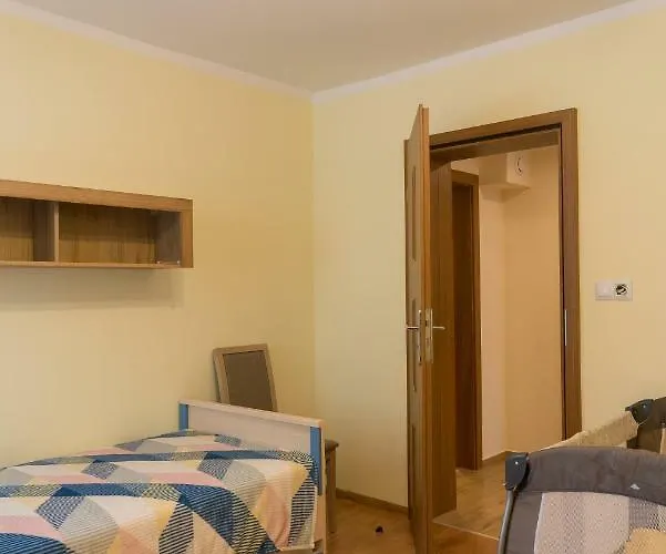 Na Urlop - Centrum - Przy Amfiteatrze - 500m Do Basenow