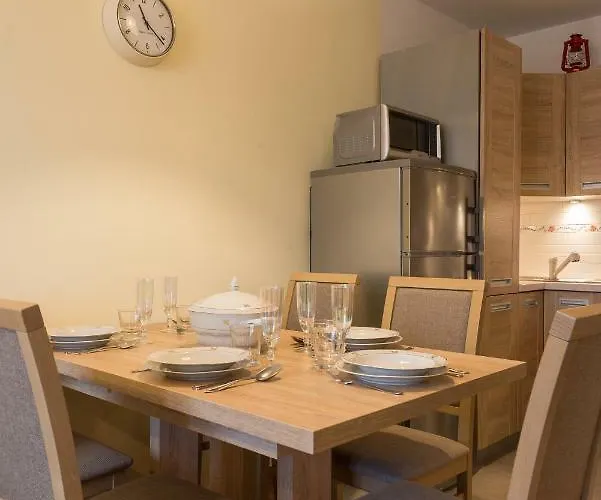 Na Urlop - Centrum - Przy Amfiteatrze - 500m Do Basenow *