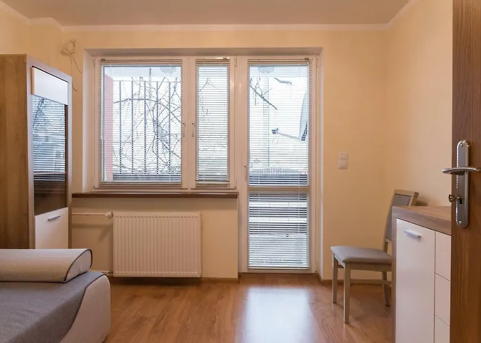 Na Urlop - Centrum - Przy Amfiteatrze - 500m Do Basenow *